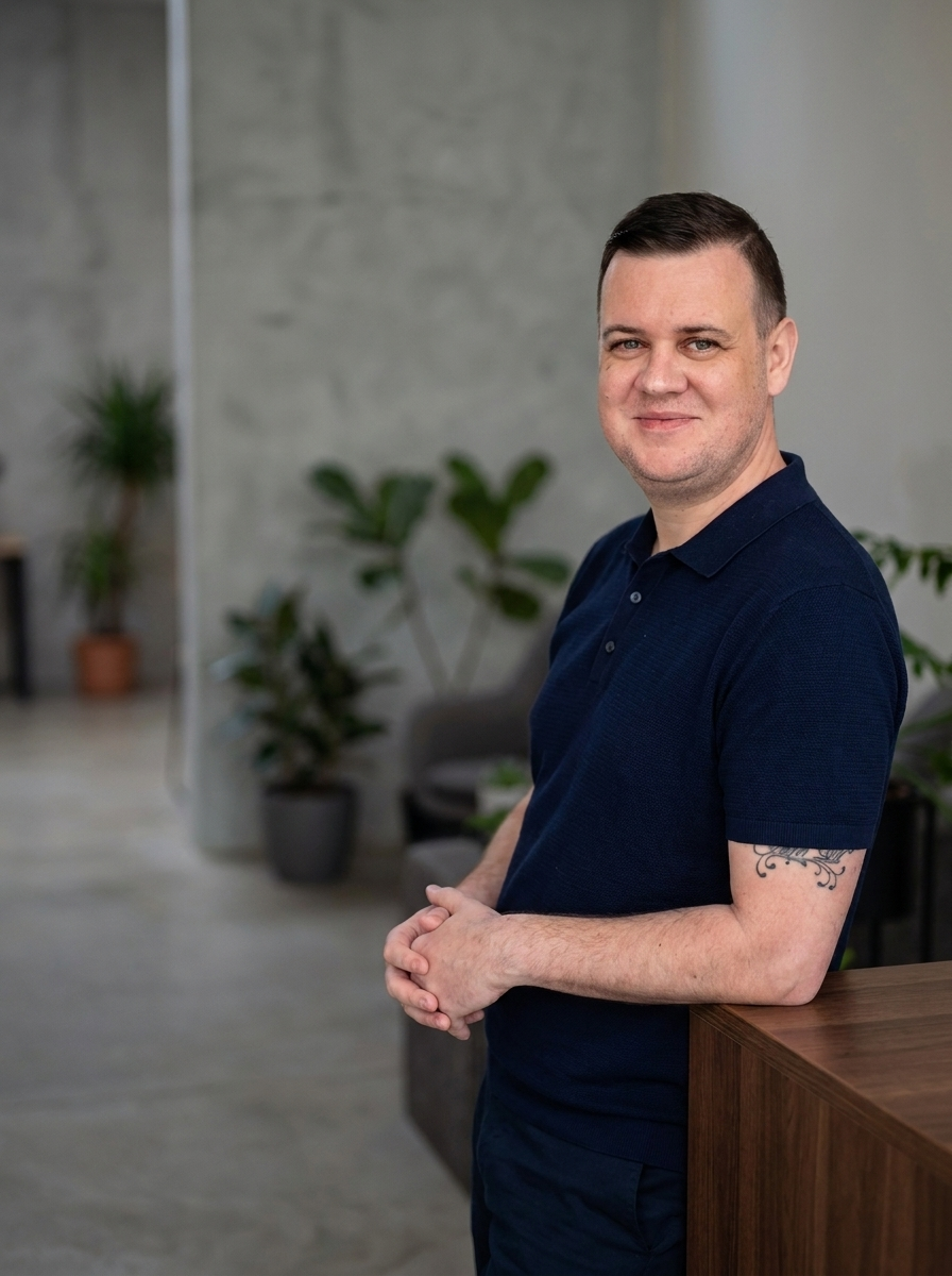 Head shot of Billionaires in Boxers founder Phil Pelucha